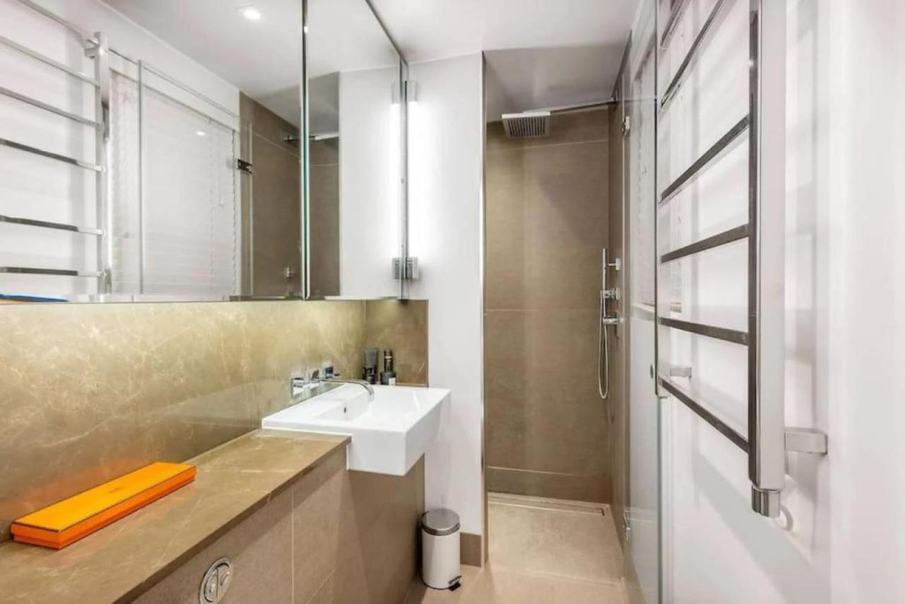 Posh 3 Bedroom Flat With Terrace And Indoor Fireplace In Mayfair, Near Hyde Park London Kültér fotó