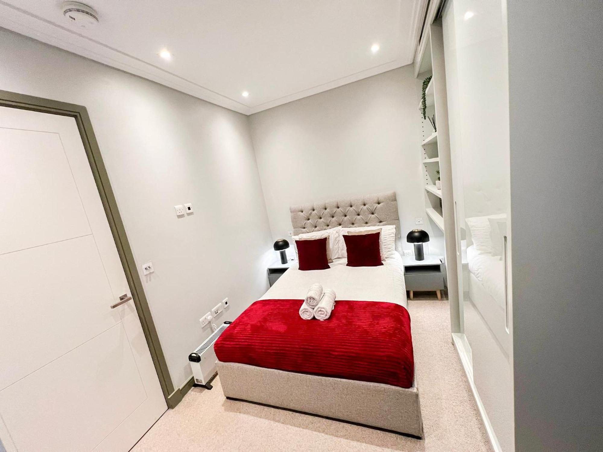 Posh 3 Bedroom Flat With Terrace And Indoor Fireplace In Mayfair, Near Hyde Park London Kültér fotó